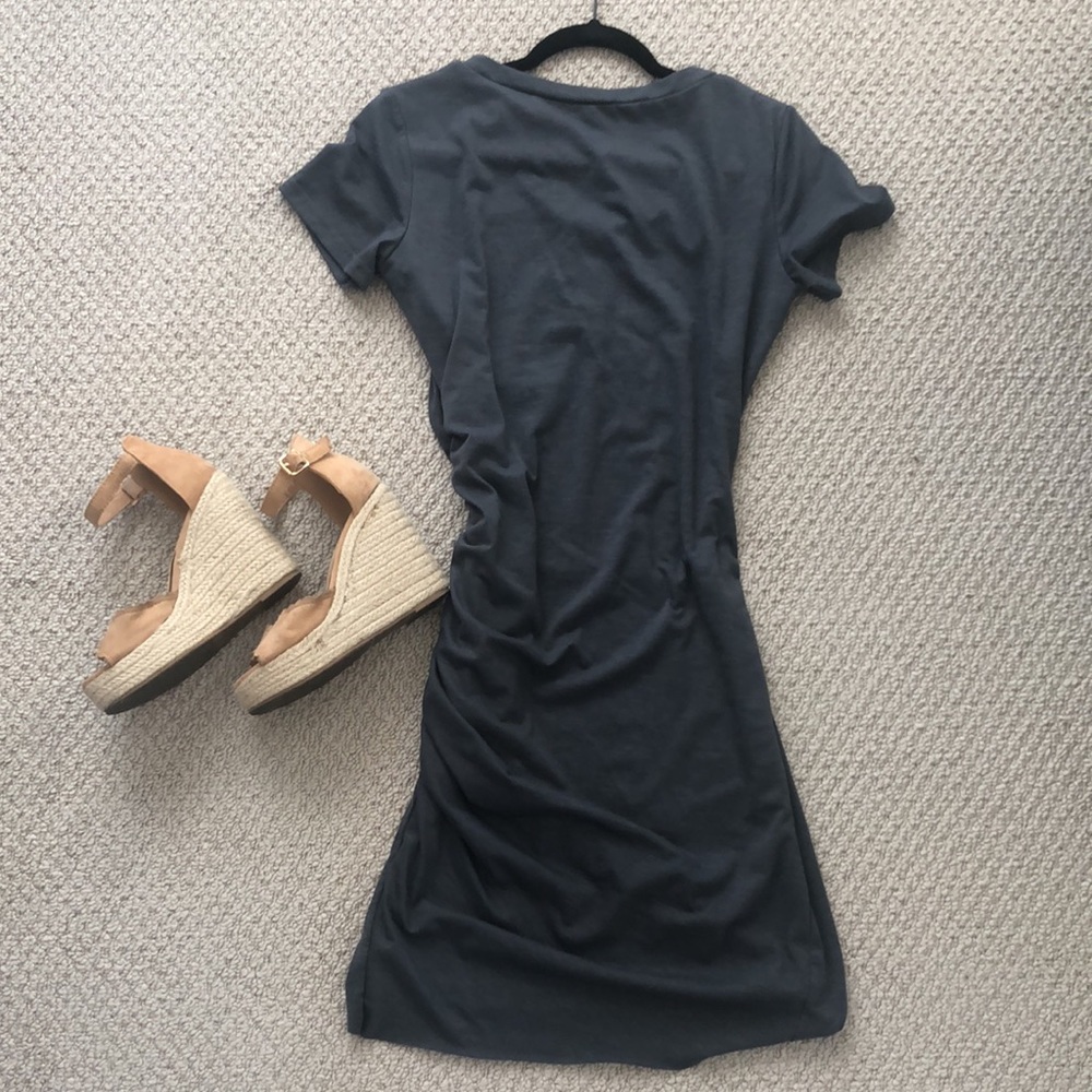 Gray dress - Picture 5 of 5